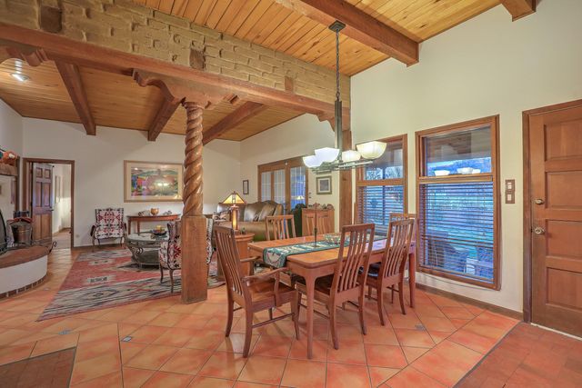 707 Walden Road, Corrales, NM 87048