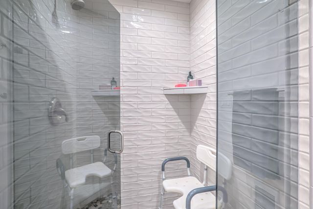 707 Walden Road, Corrales, NM 87048