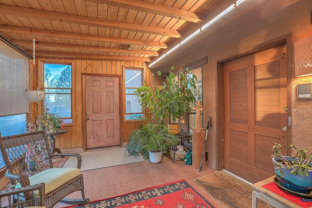 707 Walden Road, Corrales, NM 87048