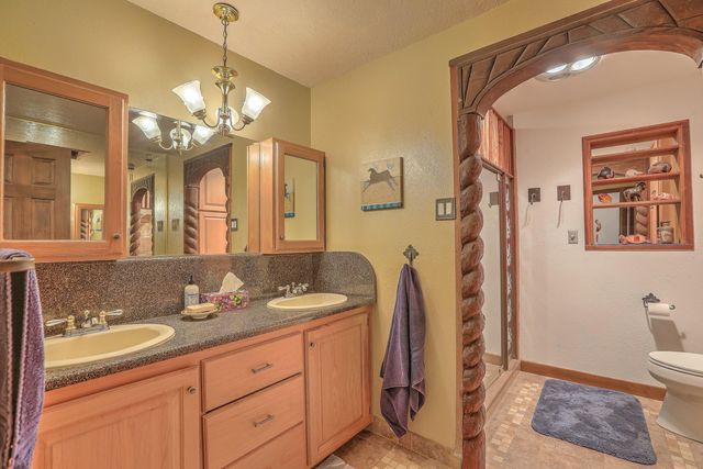 707 Walden Road, Corrales, NM 87048