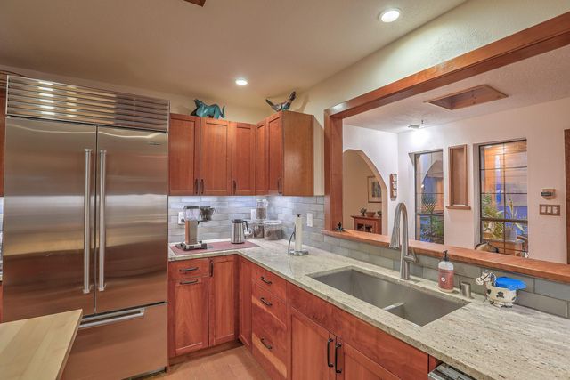 707 Walden Road, Corrales, NM 87048