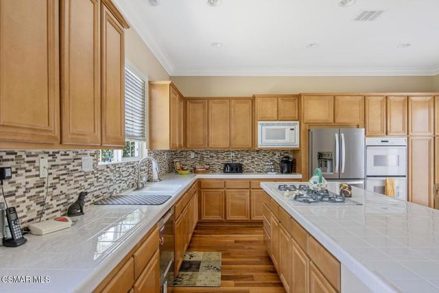 5187 Via Dolores, Newbury Park, CA 91320
