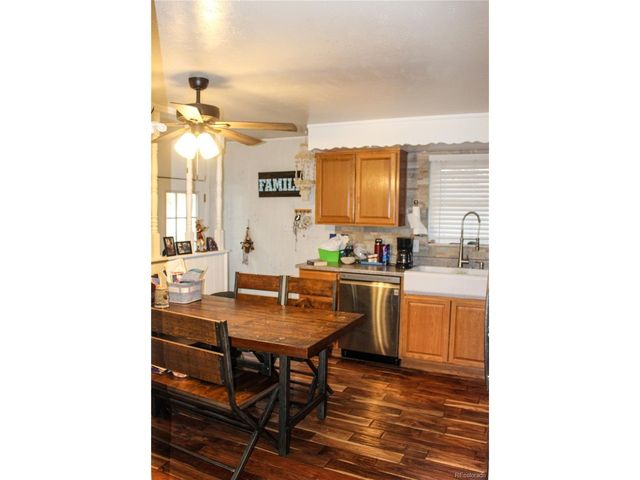 2612 S Field Ct, Lakewood, CO 80227