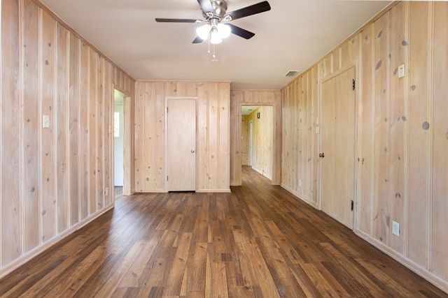 210 W Kansas Street, Van, TX 75790