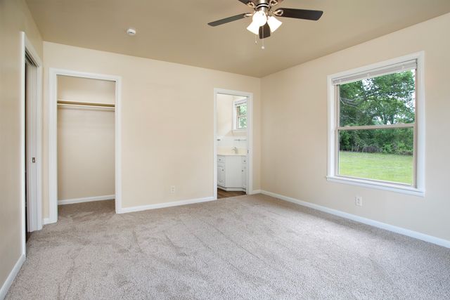210 W Kansas Street, Van, TX 75790
