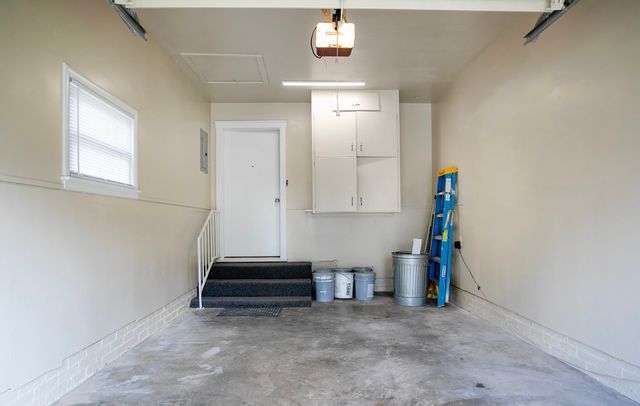 210 W Kansas Street, Van, TX 75790