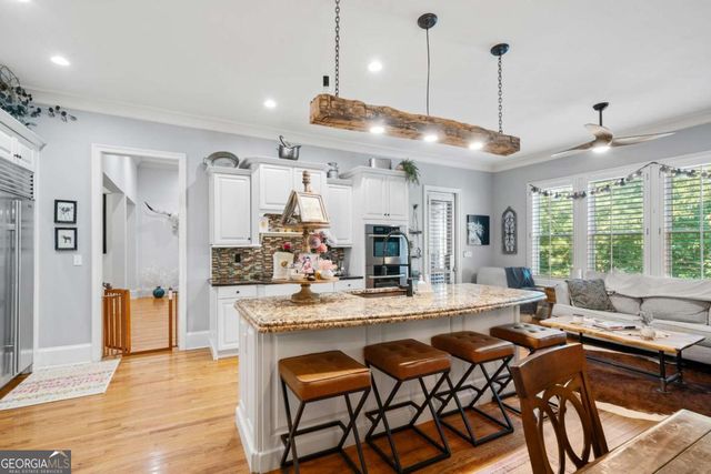 11 York Trace, Cartersville, GA 30121