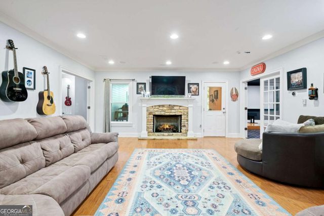 11 York Trace, Cartersville, GA 30121