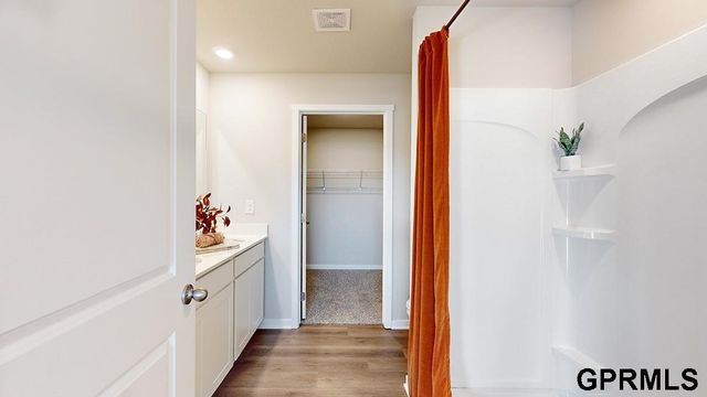 5512 Fenwick Street, Bellevue, NE 68133