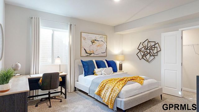 5512 Fenwick Street, Bellevue, NE 68133