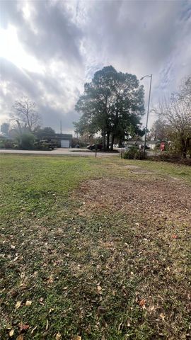 1203 Castledale Drive, Houston, TX 77037