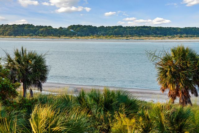 61 Ocean Point Drive, Isle Of Palms, SC 29451