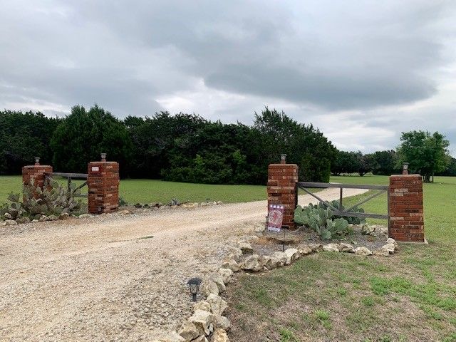 655 Hwy 236, Moody, TX 76557