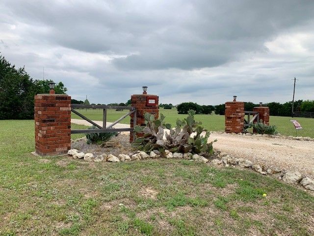 655 Hwy 236, Moody, TX 76557