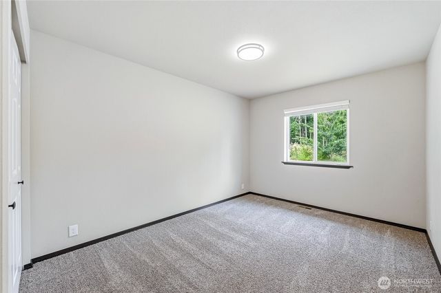 1025 Loganberry Ln, Camano Island, WA 98282
