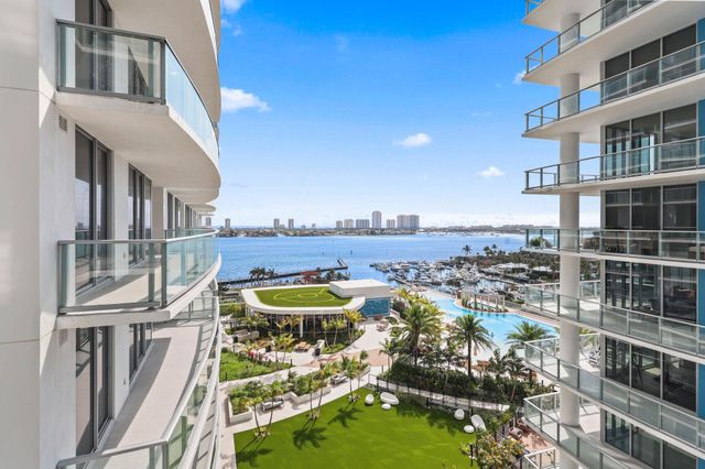 220 Lake Shore Drive 1125, Lake Park, FL 33403