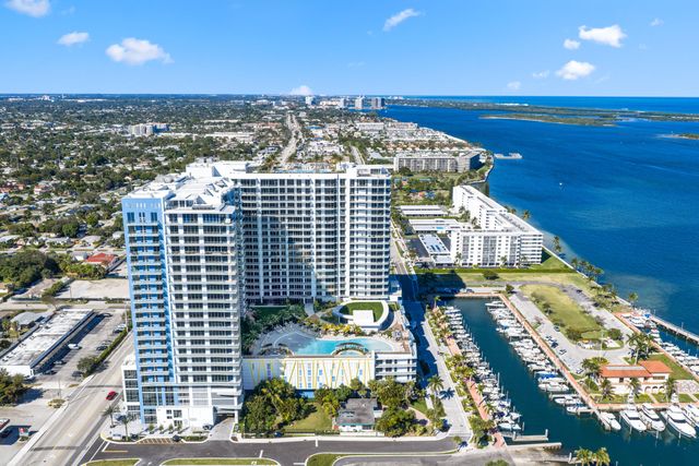 220 Lake Shore Drive 1125, Lake Park, FL 33403