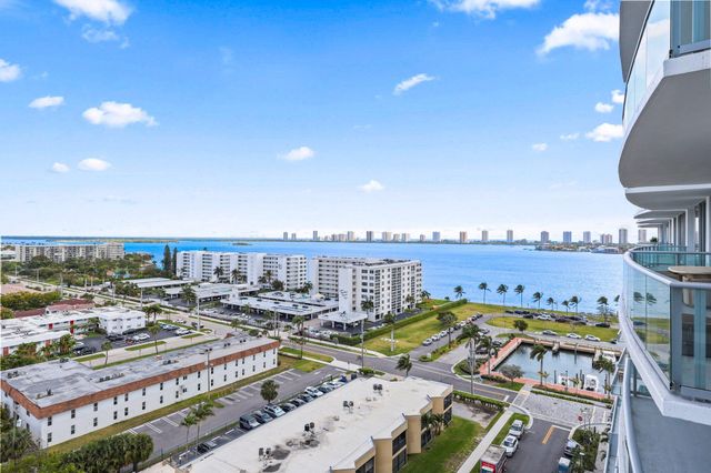 220 Lake Shore Drive 1125, Lake Park, FL 33403