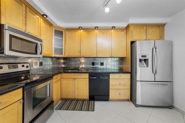 2814 N 46th Ave H475, Hollywood, FL 33021