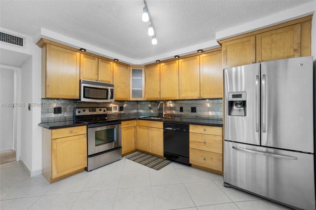 2814 N 46th Ave H475, Hollywood, FL 33021