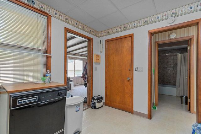 1020 E RANDALL AVENUE, Appleton, WI 54911