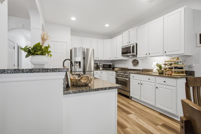 2467 Draymohr Court, Mount Pleasant, SC 29466