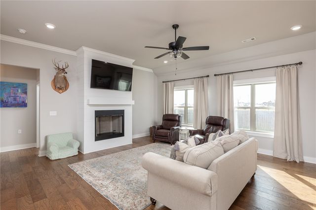 1017 Giulia Avenue, Tontitown, AR 72762