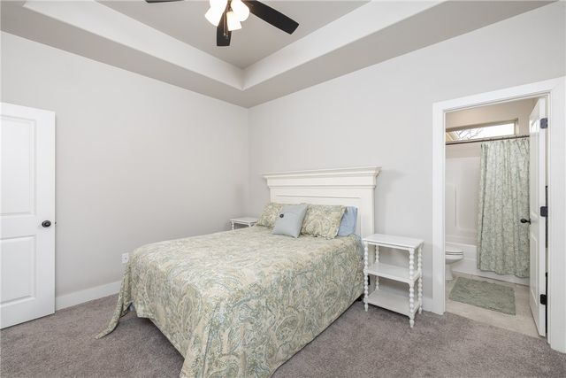 1017 Giulia Avenue, Tontitown, AR 72762