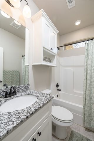 1017 Giulia Avenue, Tontitown, AR 72762