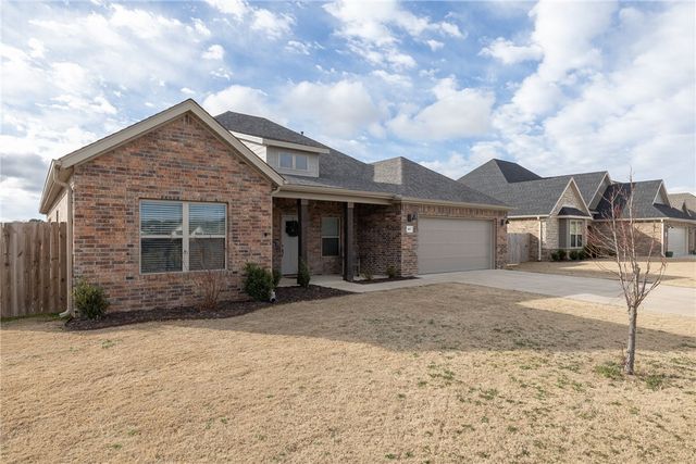 1017 Giulia Avenue, Tontitown, AR 72762