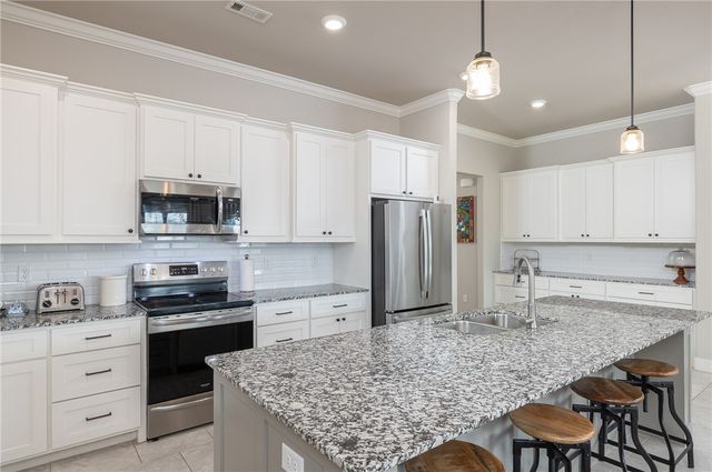 1017 Giulia Avenue, Tontitown, AR 72762