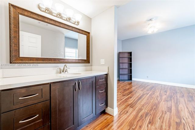 19160 NW 82nd Cir Court 31L, Hialeah, FL 33015