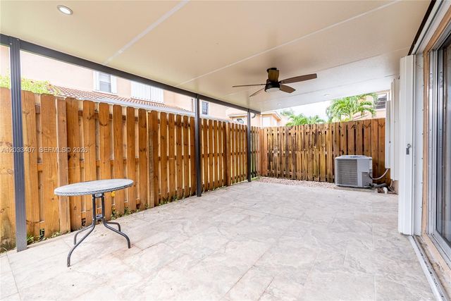 19160 NW 82nd Cir Court 31L, Hialeah, FL 33015