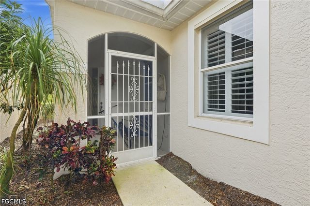 9342 Lake Abby LN, Bonita Springs, FL 34135
