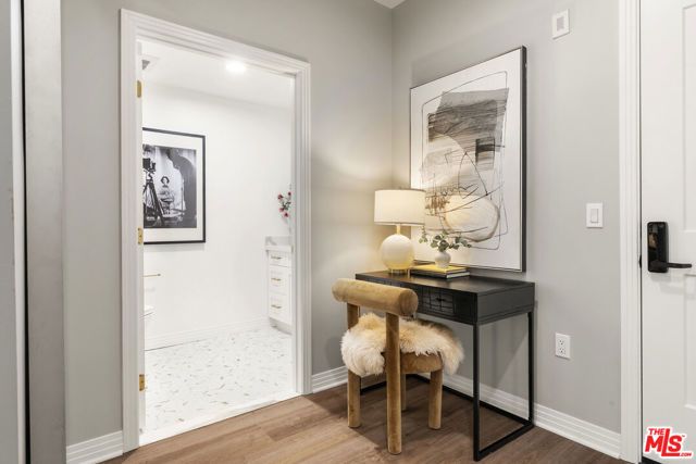 7428 Santa Monica Boulevard 304, West Hollywood, CA 90046