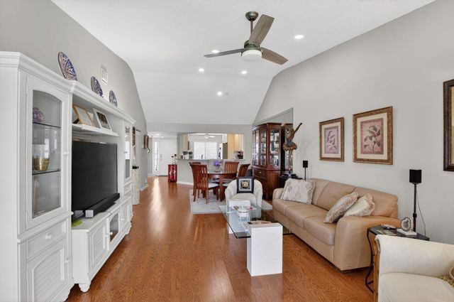 7701 Glendevon Lane 1907, Delray Beach, FL 33446