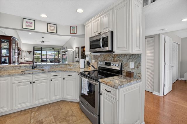 7701 Glendevon Lane 1907, Delray Beach, FL 33446