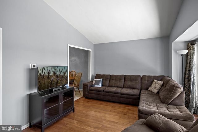 318 LANSING DR, Mantua, NJ 08051