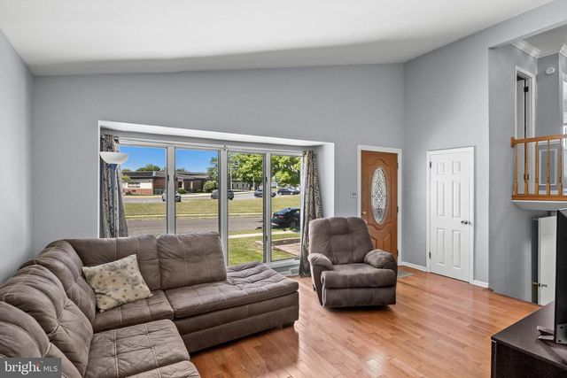 318 LANSING DR, Mantua, NJ 08051