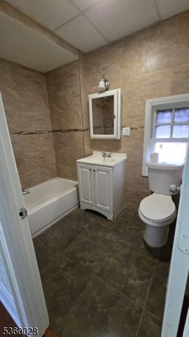 152 Ivy St, Newark City, NJ 07106