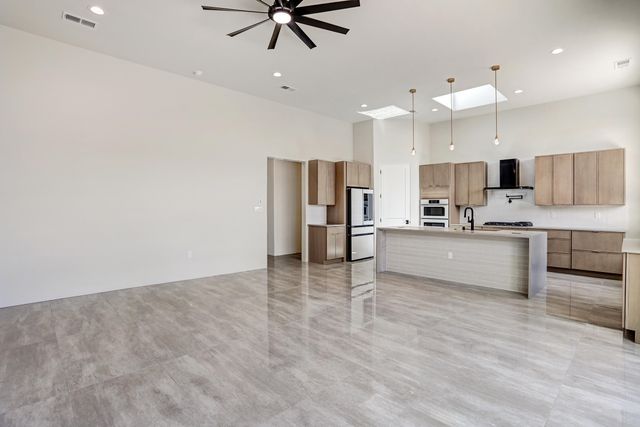 922 Nicholas Court, Bernalillo, NM 87004