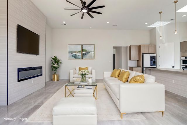 922 Nicholas Court, Bernalillo, NM 87004