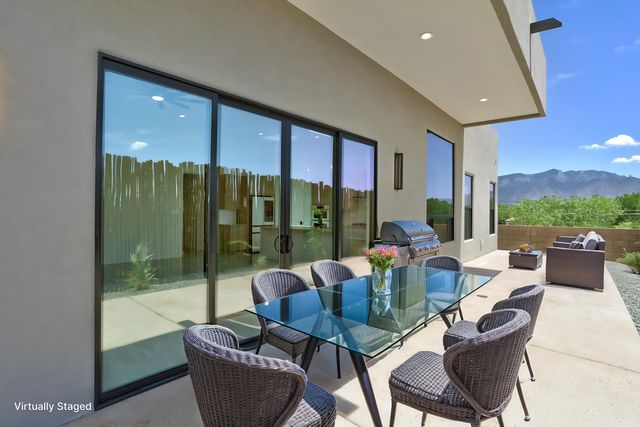 922 Nicholas Court, Bernalillo, NM 87004