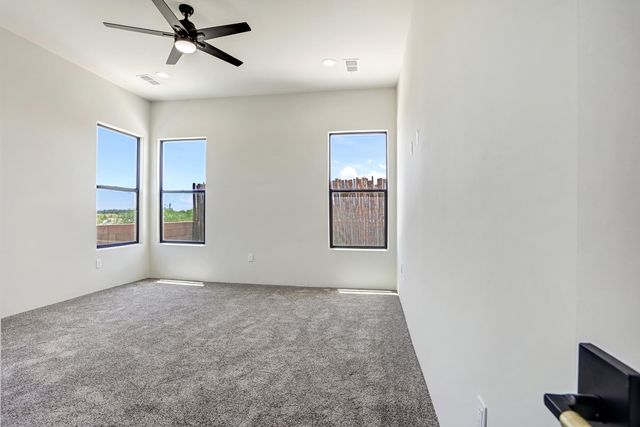 922 Nicholas Court, Bernalillo, NM 87004