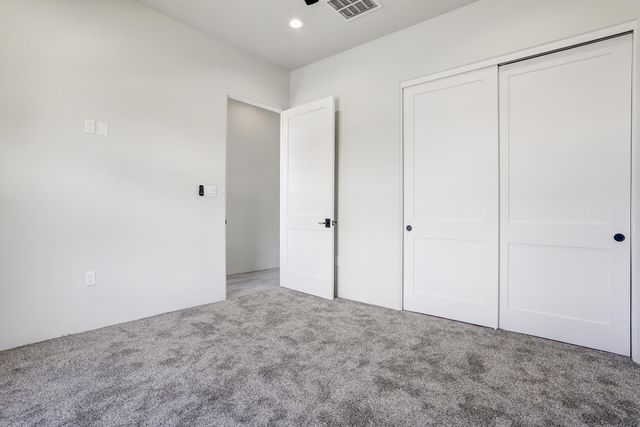 922 Nicholas Court, Bernalillo, NM 87004