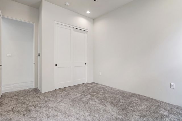 922 Nicholas Court, Bernalillo, NM 87004