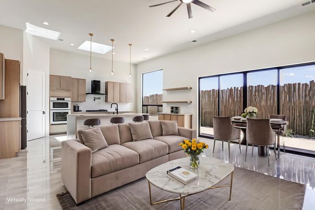 922 Nicholas Court, Bernalillo, NM 87004