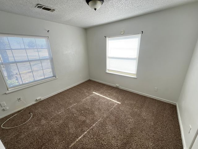 923 N 9TH Street, Midlothian, TX 76065