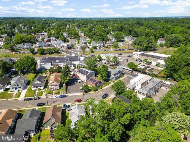 1 PAGE AVE, Barrington, NJ 08007