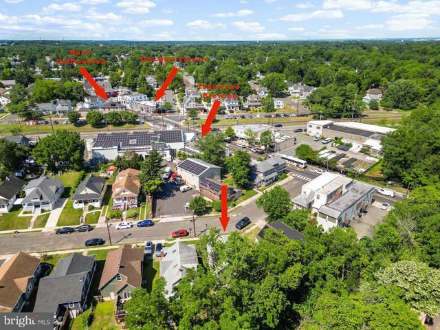 1 PAGE AVE, Barrington, NJ 08007